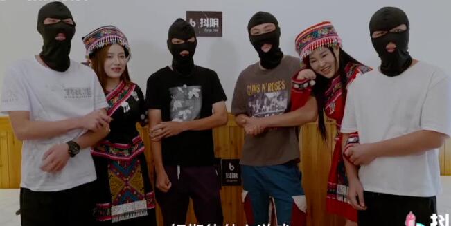天美传媒DYTM008抖音旅行射第8期贵州侗族民族风