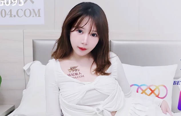 星空无限传媒・XKG093・欣欣・母亲下药出卖漂亮女儿