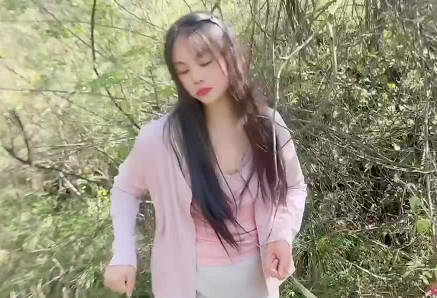 草莓视频・醉酒的后妈被儿子曝光・嘉洛
