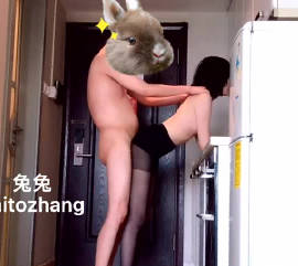 黑丝OL骚货水就是多・91兔兔