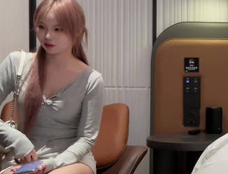 杏吧原创・今天约的妹子开始很高兴后面被我操急眼了・曹长卿