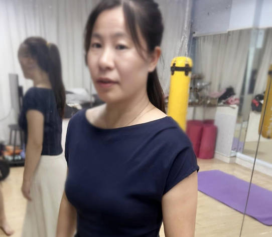 海角社区・训练老A8送给我爸操洗脑调教我妈我爸性瘾比我大