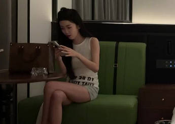 杏吧原创・今天约了个神似某个网红的小妹・曹长卿