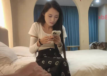 杏吧原创・约了一个19岁身材苗条的妹子・李白