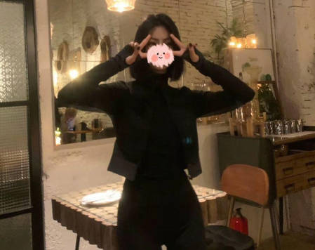 海角社区・去找大姨子玩・干炒烈火激情合体从卧室操到客厅・干到母狗疯狂叫爸爸