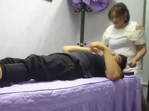 老板没想到小按摩店还有全套服务・燕姐