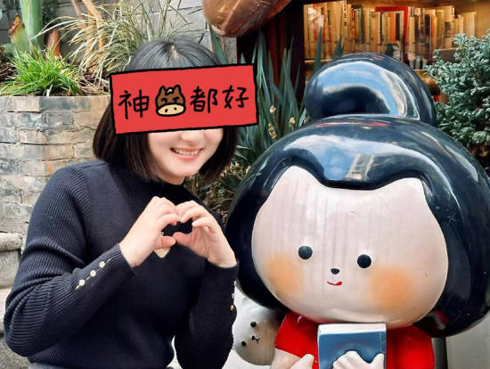 海角社区・43岁熟女阿姨鸳鸯浴・让她看着镜子里被我操的样子内射