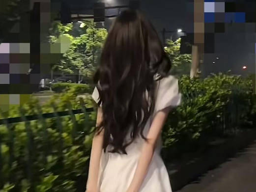 海角社区・颠勺大长腿表妹・结果她潮喷弄坏了我的手机