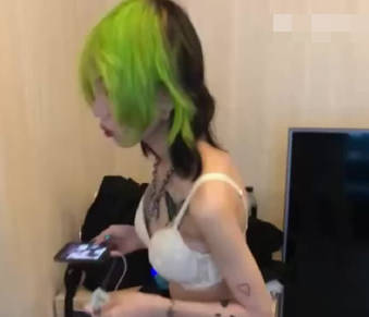 小红书撩的鬼火精神小妹-挑担先生