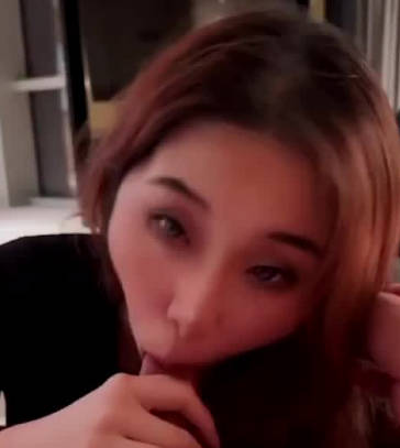健身房认识的良家姐姐・嘴上说着再也不想口了嘴巴却没停过・还没插两下就说好像喷了