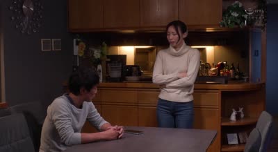jur-373息子の友人ともう5年间、セフレ関係を続けていますー。 年下の子と不埒な火游び…中出し情事に溺れる私。 小野りんか