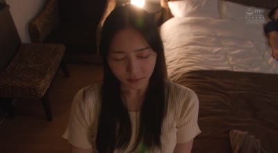 ATID-623 セックスレスに悩む人妻地味OLが中年部长の浓厚なセックスに堕ちてしまった。 白峰ミウ