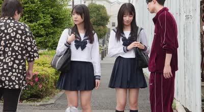 SNOS-002 イジメられている双子姉妹を救って、ふたり一緒に脱がせてみたい。 浅野こころ 榊原萌