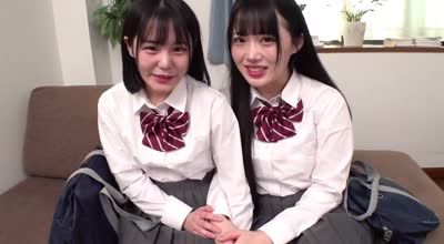 MUKD-565 一度でいいから挟まりたい。仲良し美少女2人の真ん中に。 百合の間に挟まりオジサン参上。友達同士で初めてのレズ3P。