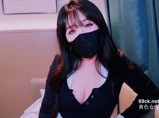 香蕉视频・XJX642・黑丝美腿巨乳玩弄我的鸡巴・性感红唇品尝我的精液