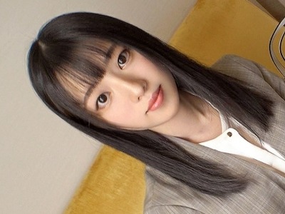 骑兵破解GANA-2817 マジ软派、初撮。 1892 『本当はグイグイ来る男のヒトが好きで… 』休憩中の清楚OLは押しに弱くてM器质なムッツリ系！男优に迫られると断れ