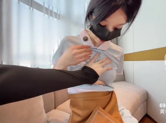 糖心Vlog・陪吃员的蜜穴妥协・潘潘