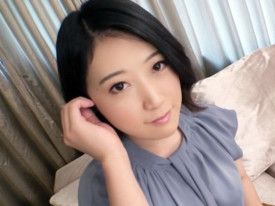 骑兵破解SIRO-4295 【初撮り】【外资系社员】【もちもち美白】昼职では絶対に见せない蕩けた表情。真面目な新入社员が始めた裏バイトは.. ネットでAV応募→AV