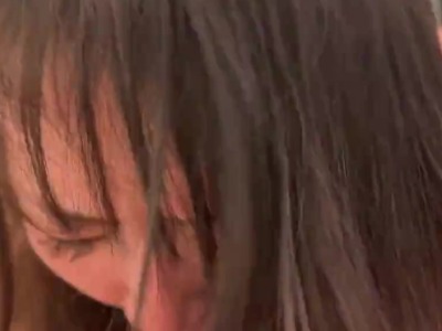 辽宁大连极品少妇人妻长相漂亮身材丰满极度反差被绿帽老公找三个男的玩多P