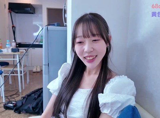 FC2PPV-4964469纯洁少女遭大叔狂射中出种马
